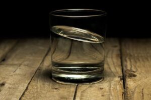 When Can I Drink Tea After Wisdom Teeth Removal? Learn the Timing!