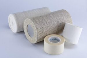 Do You Remove Gauze to Eat After Tooth Extraction? Post-Extraction Tips!