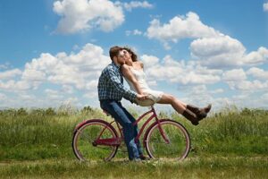 When Can You Kiss After Wisdom Teeth Removal? Important Consideration! 13 When Can You Kiss After Wisdom Teeth Removal? Important Consideration!